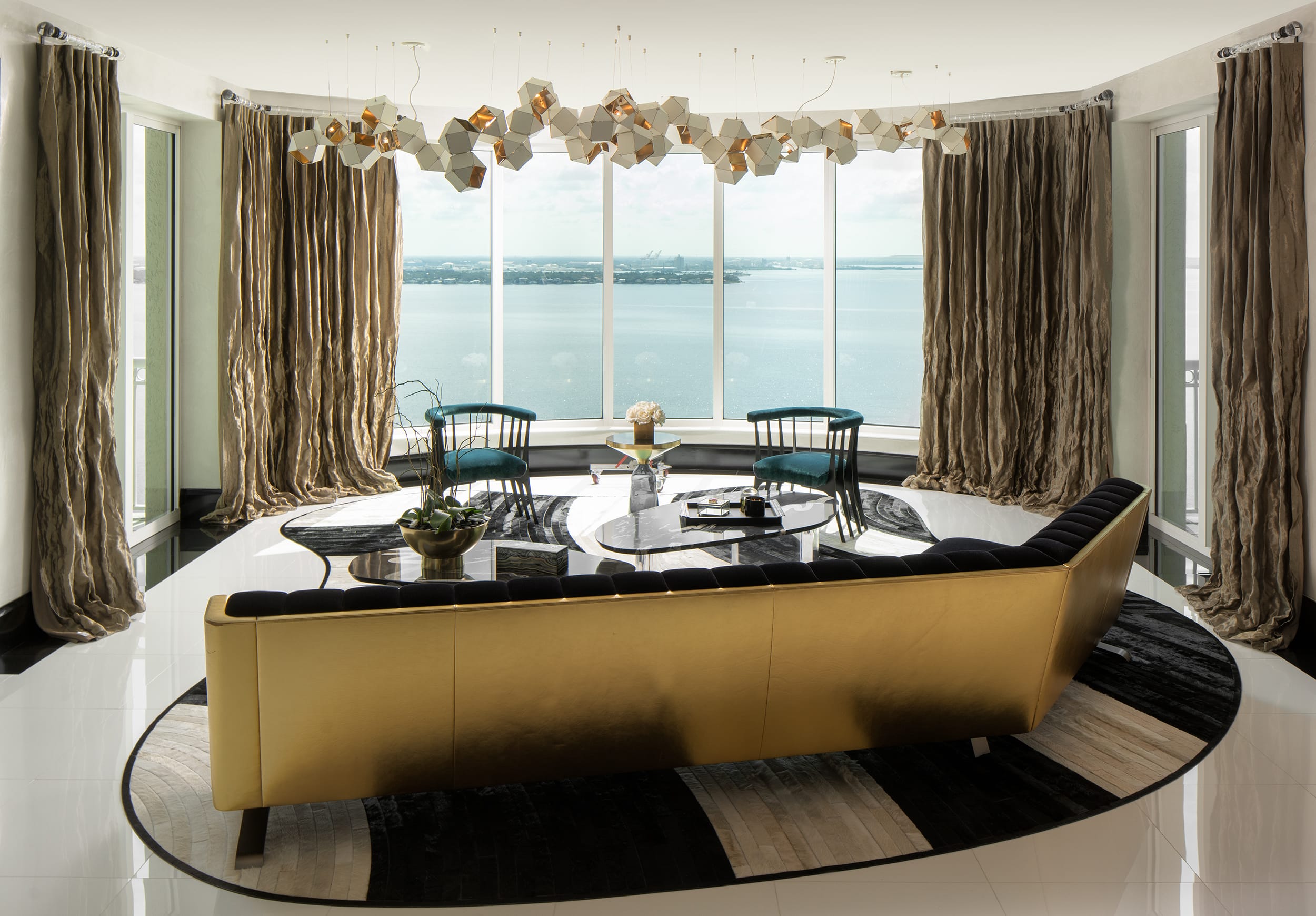 Coastal Luxe Interior Design: Elevated Living in St. Petersburg and Tampa